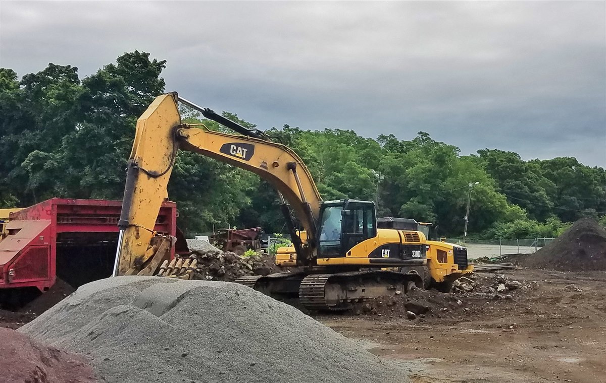 Used Caterpillar Excavator CAT 330D2