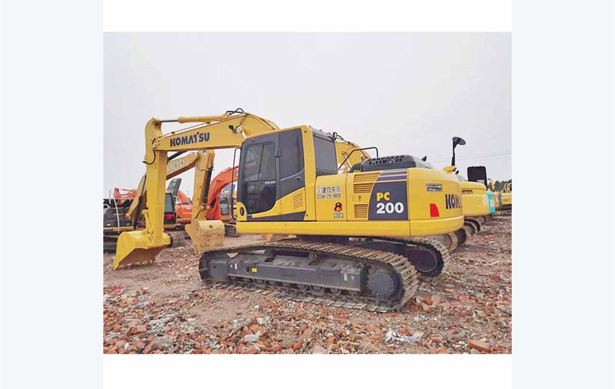 Used Komatsu PC200-8 Excavator