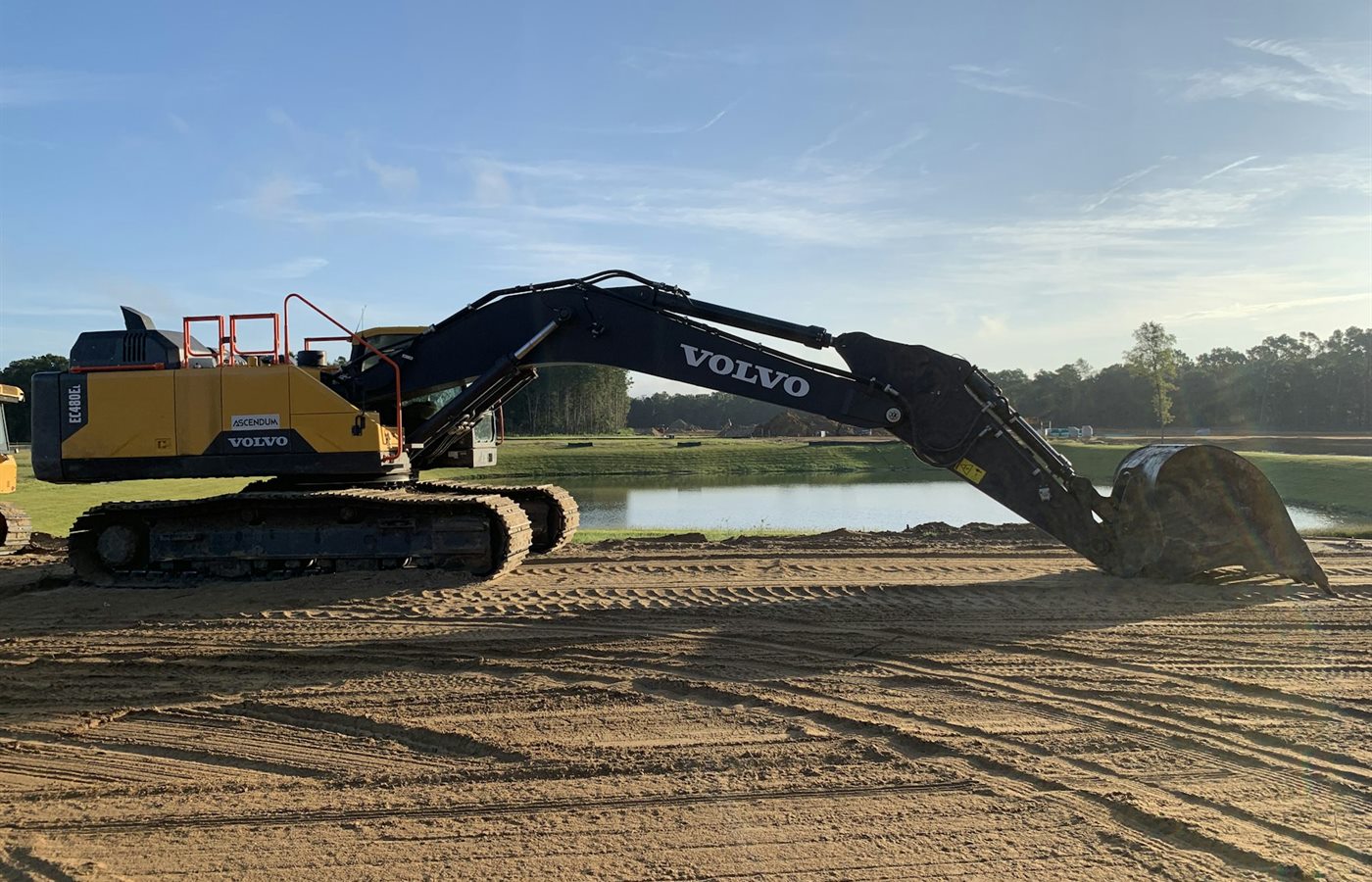 2020 Volvo EC220E used excavator